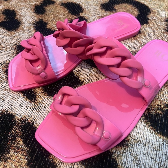 JLO pink jelly slide sandals with chain detail - Picture 5 of 9